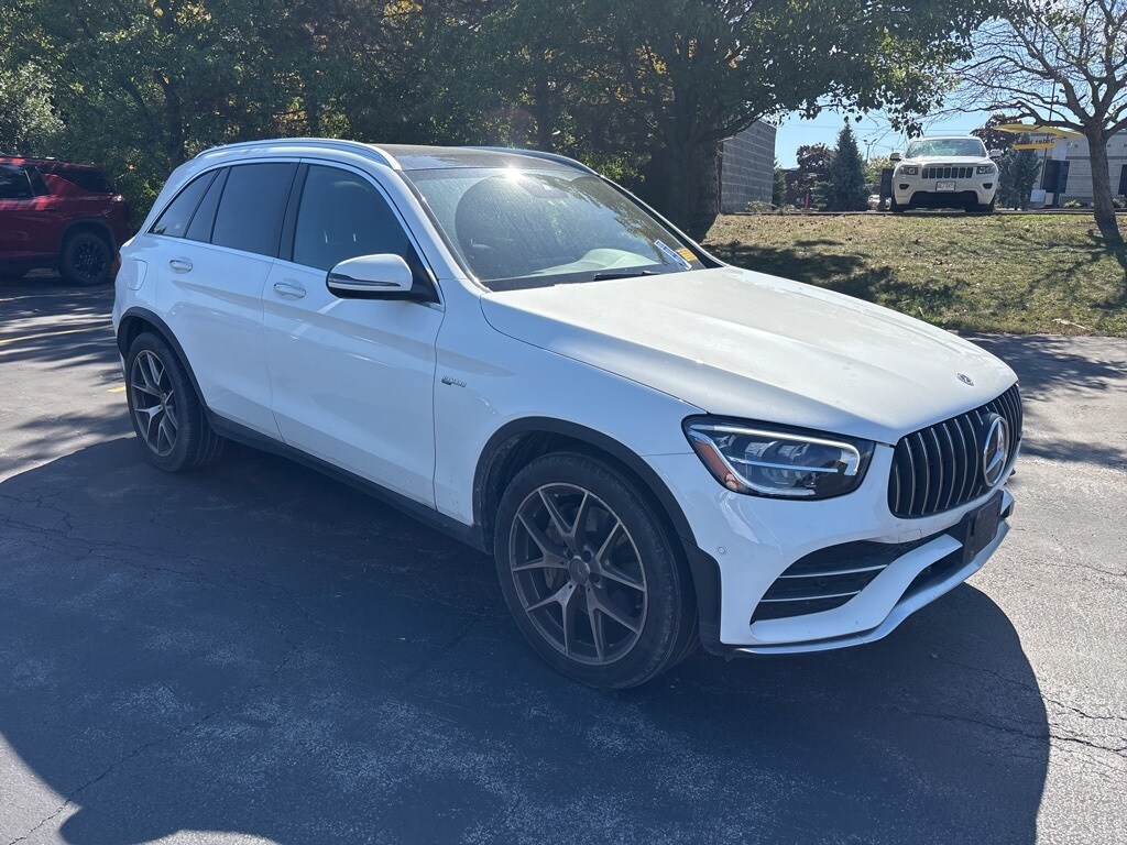 2022 Mercedes Benz GLC 43 AMG photo 2