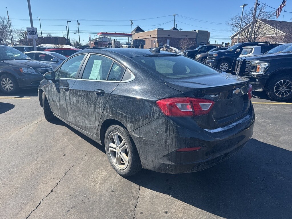 Used 2018 Chevrolet Cruze LT Sedan