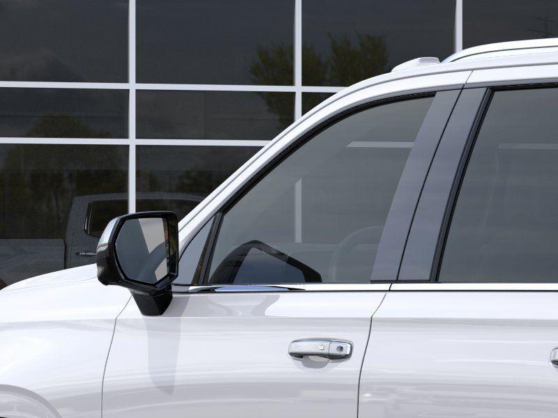 2025 Chevrolet Suburban Premier - Photo 12