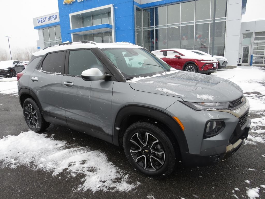 Used 2023 Chevrolet Trailblazer Activ SUV