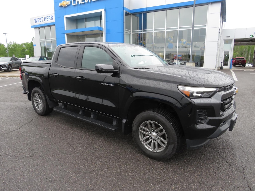 Used 2023 Chevrolet Colorado LT Truck Crew Cab
