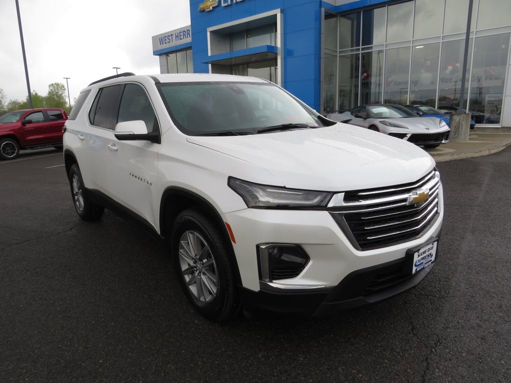 Used 2022 Chevrolet Traverse LT Cloth SUV