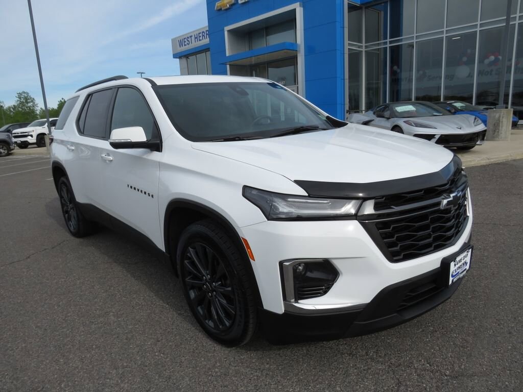 Used 2023 Chevrolet Traverse RS SUV