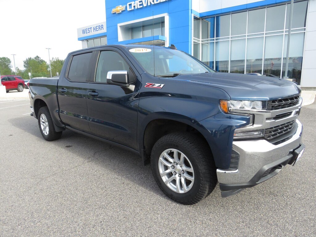 Used 2019 Chevrolet Silverado 1500 LT Truck Crew Cab