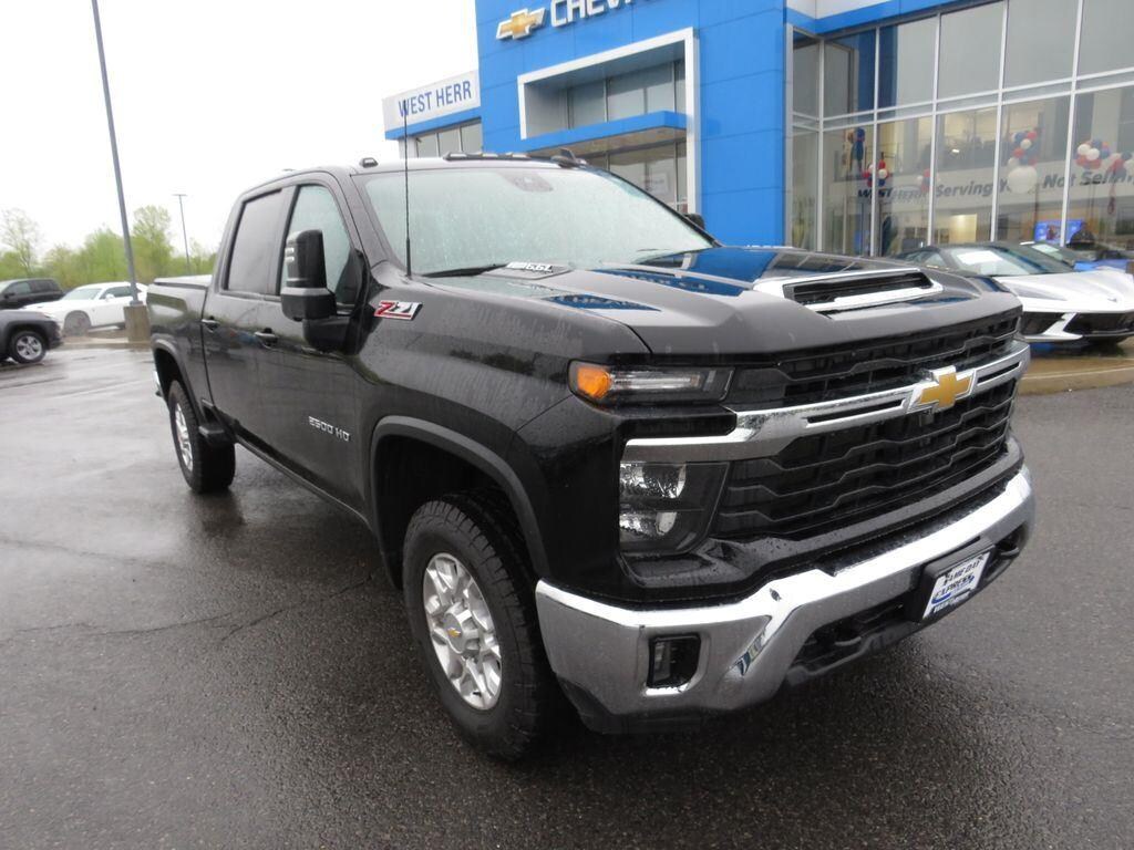 Used 2024 Chevrolet Silverado 2500 HD LT Truck Crew Cab
