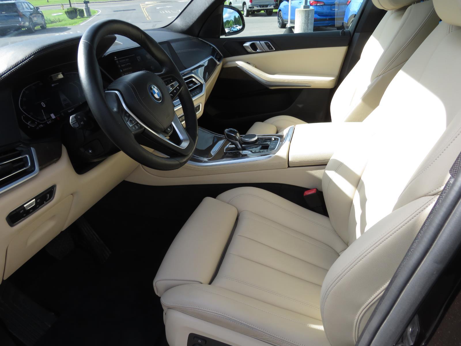 2022 BMW X5 23