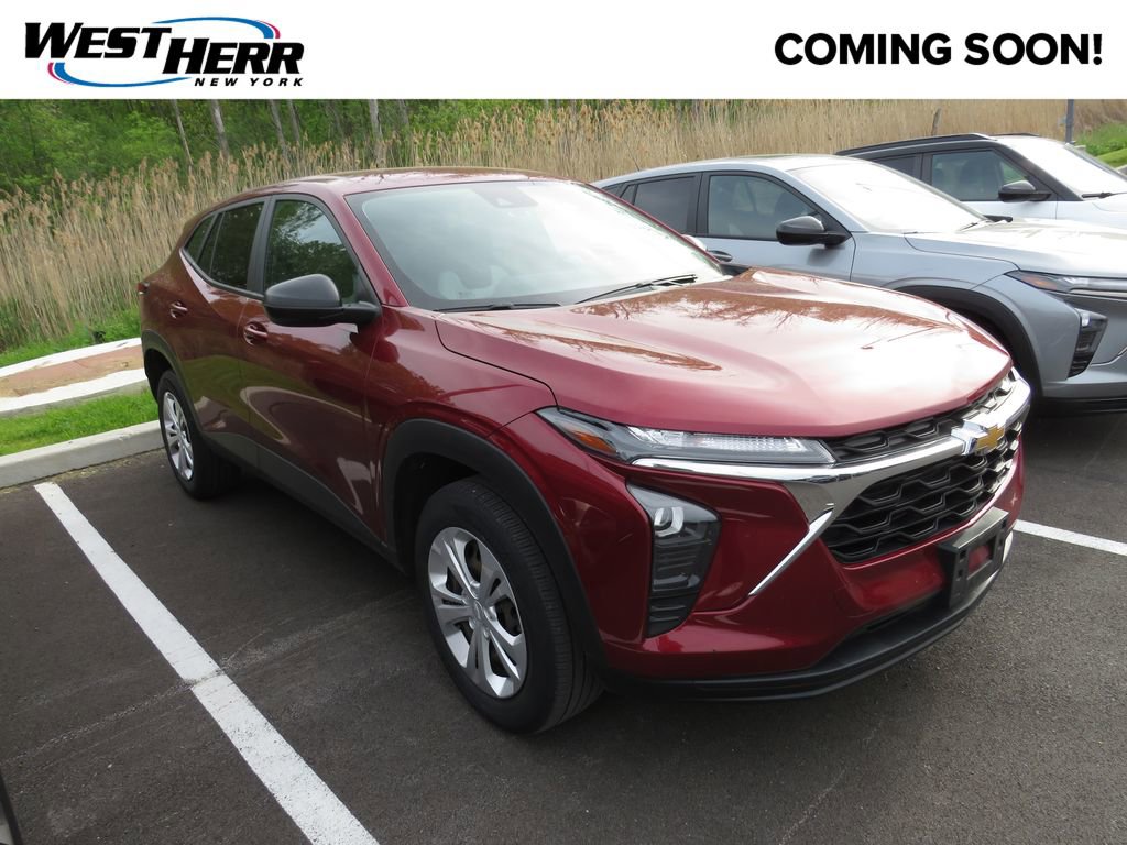 2024 Chevrolet Trax LS's photo