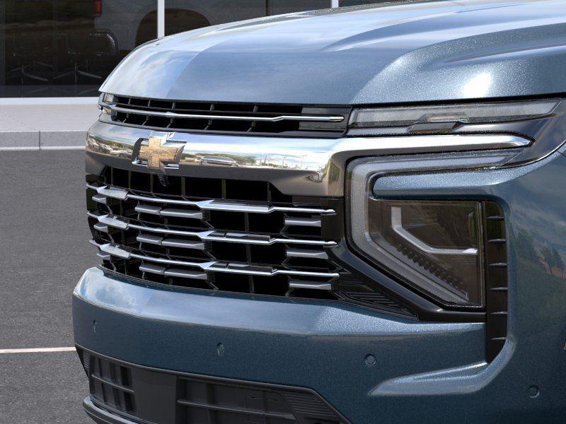 2025 Chevrolet Suburban Premier - Photo 13