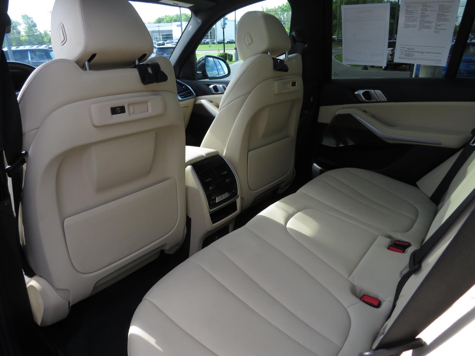 2022 BMW X5 26