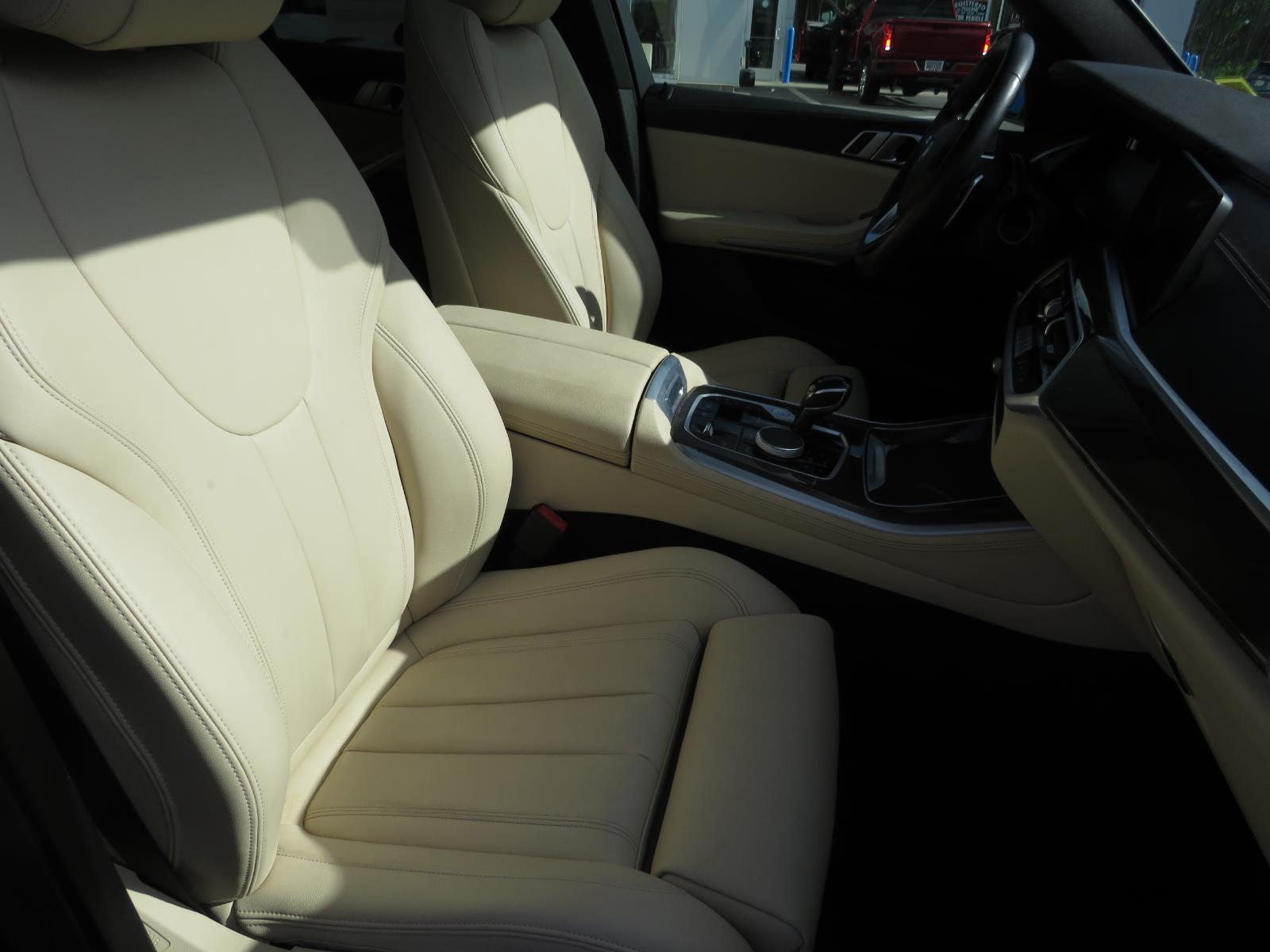 2022 BMW X5 22