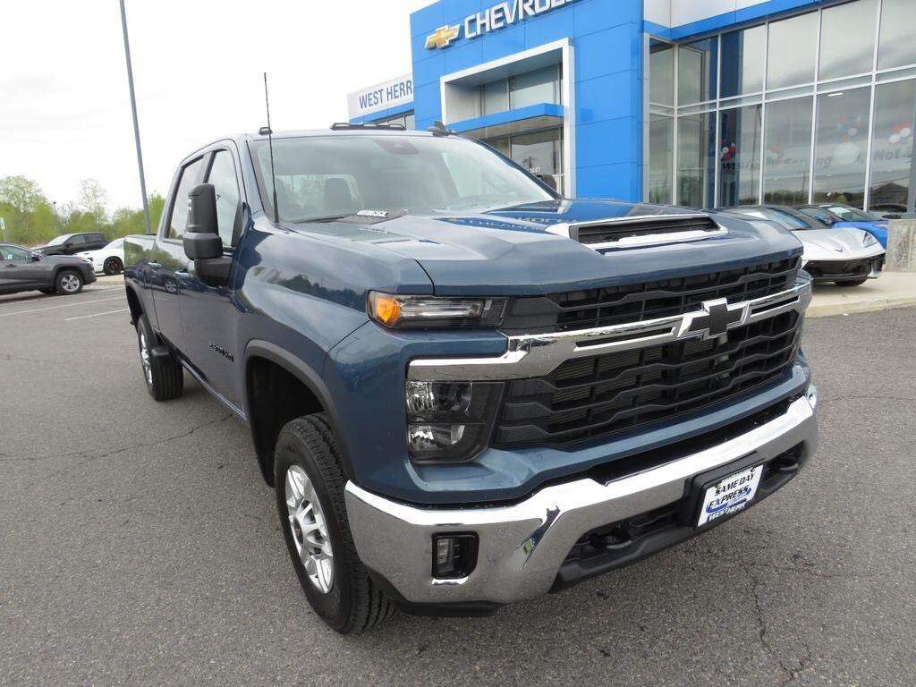 Used 2025 Chevrolet Silverado 2500 HD LT Truck Crew Cab