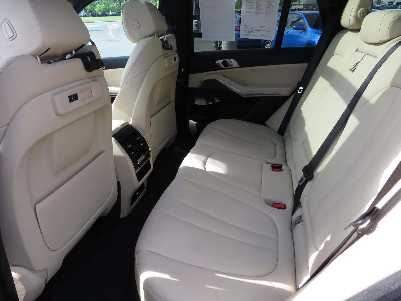 2022 BMW X5 25