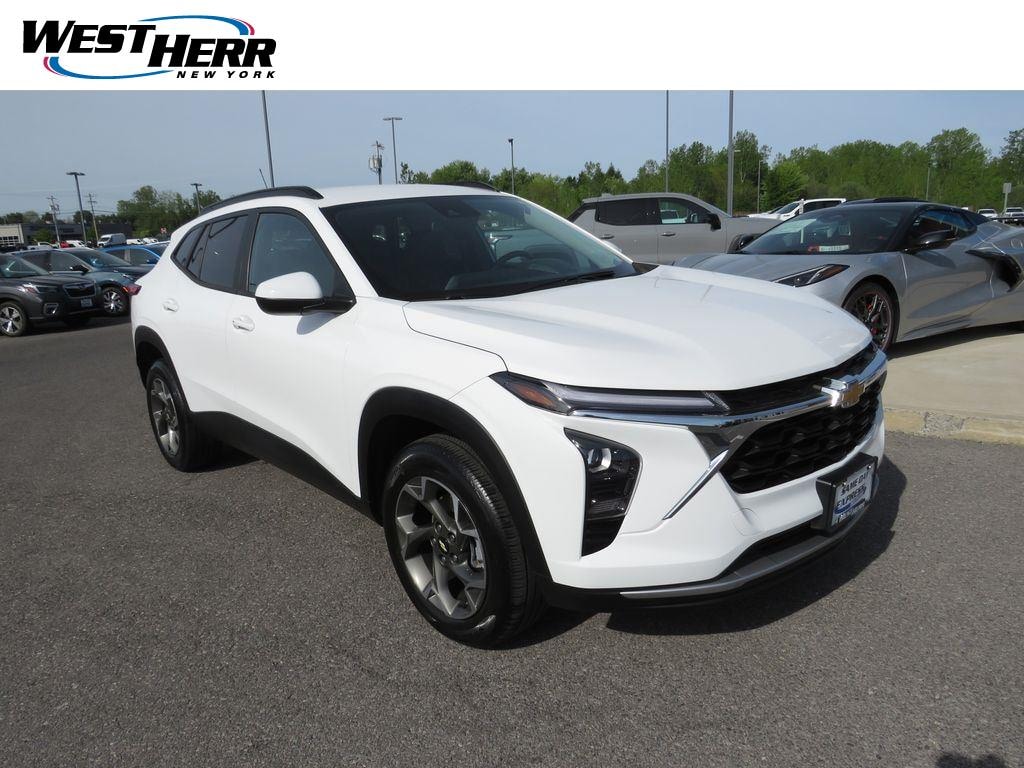 Used 2024 Chevrolet Trax LT SUV