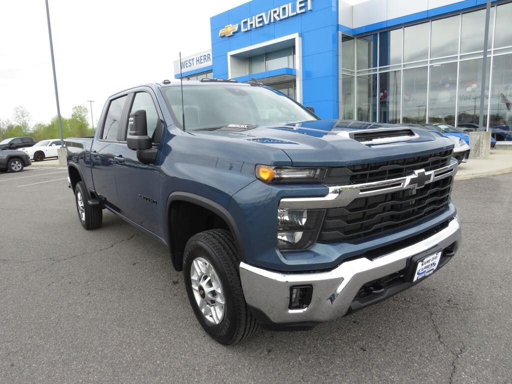 Used 2025 Chevrolet Silverado 2500 HD LT Truck Crew Cab