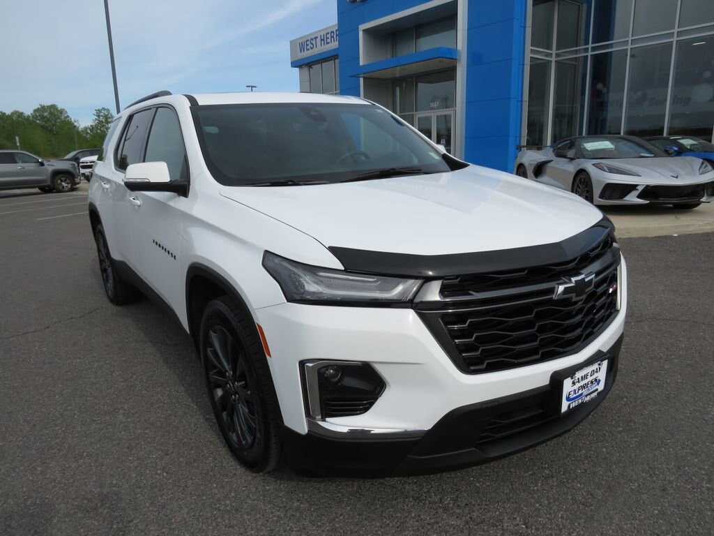 Used 2023 Chevrolet Traverse RS SUV