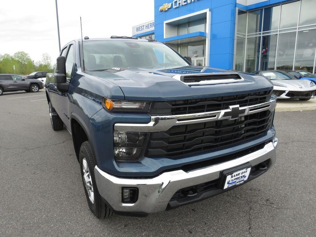 Used 2025 Chevrolet Silverado 2500 HD LT Truck Crew Cab