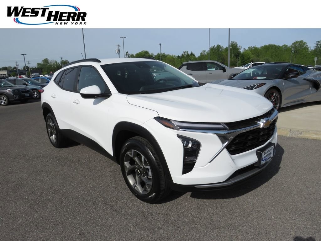 Used 2024 Chevrolet Trax LT SUV