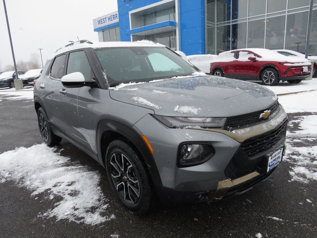 Used 2023 Chevrolet Trailblazer Activ SUV