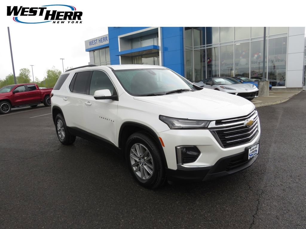 Used 2022 Chevrolet Traverse LT Cloth SUV