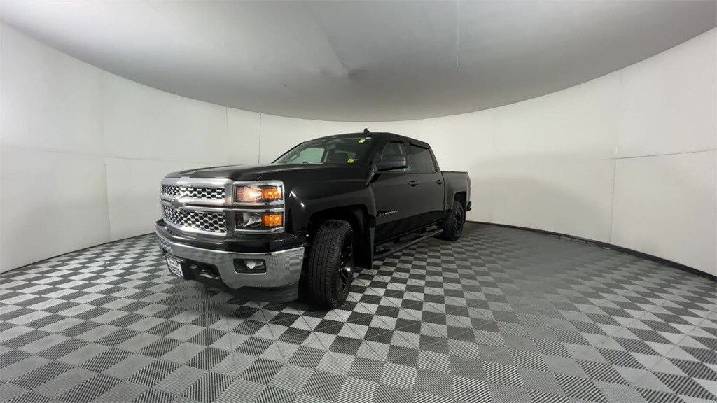 2014 Chevrolet Silverado 1500 LT photo 3