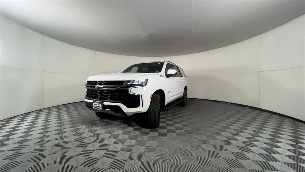 2021 Chevrolet Tahoe LT photo 3