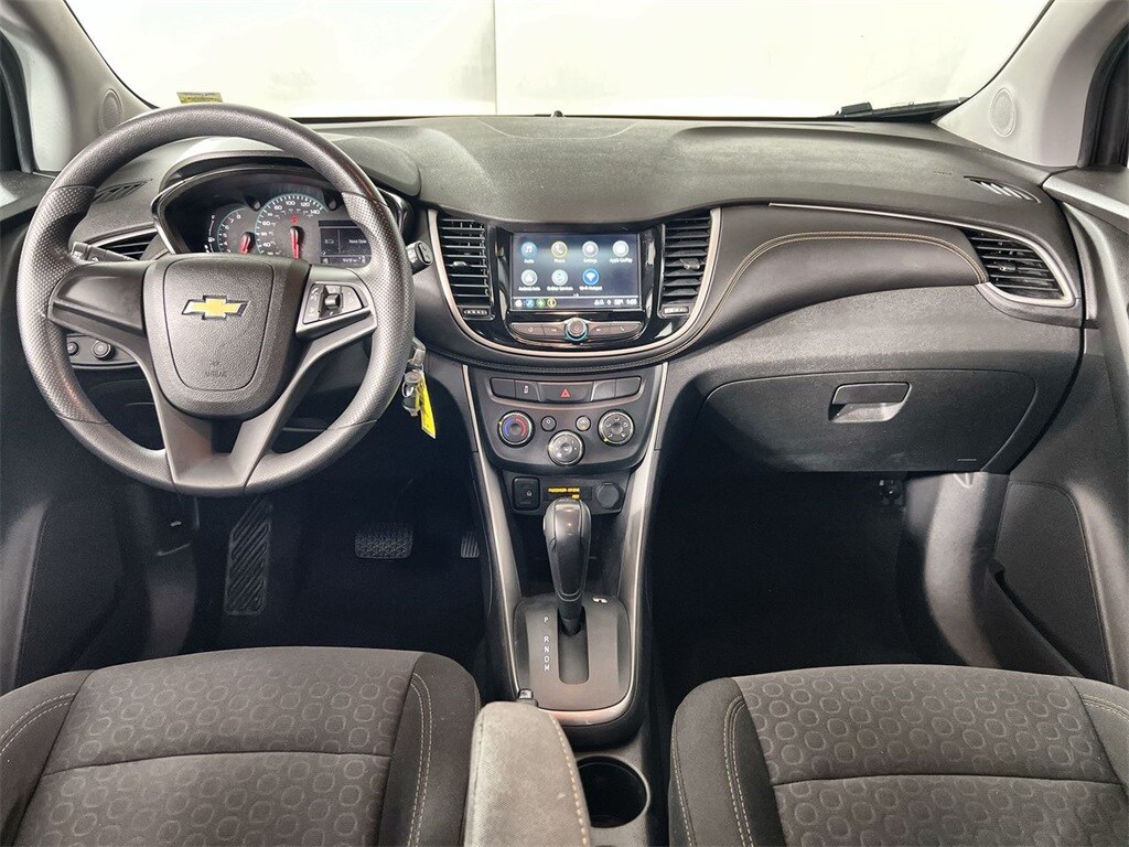 2018 Chevrolet Trax LS photo 2