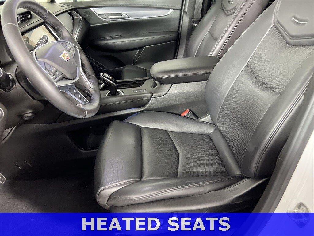 2018 Cadillac XT5 Luxury photo 2