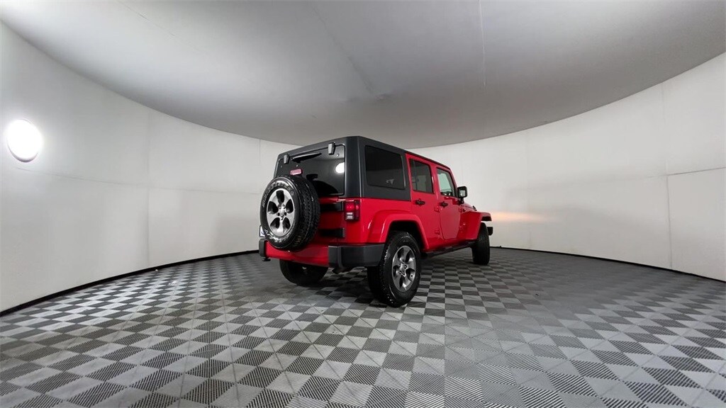 2018 Jeep Wrangler Unlimited Sahara photo 4