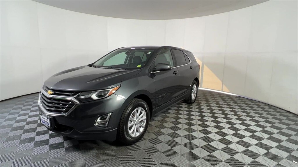 2019 Chevrolet Equinox LT photo 3
