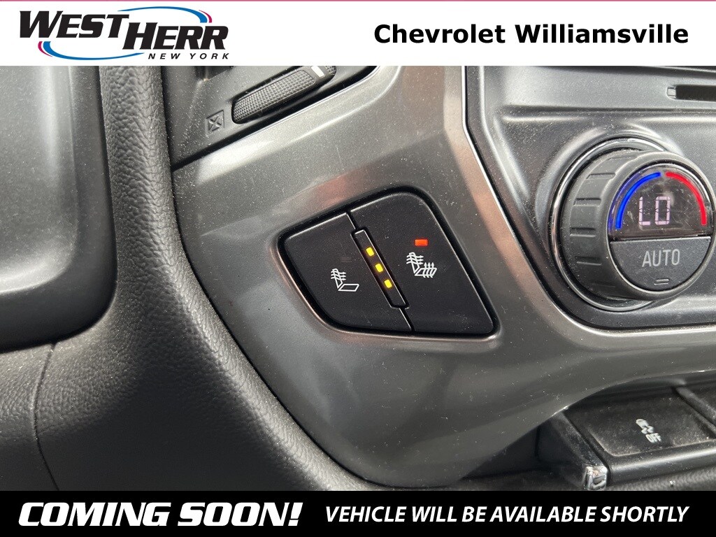 2019 Chevrolet Silverado 1500 LT photo 2