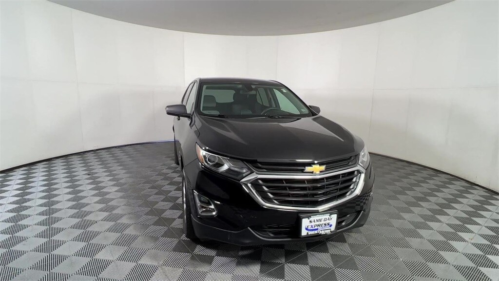 2019 Chevrolet Equinox LS photo 2