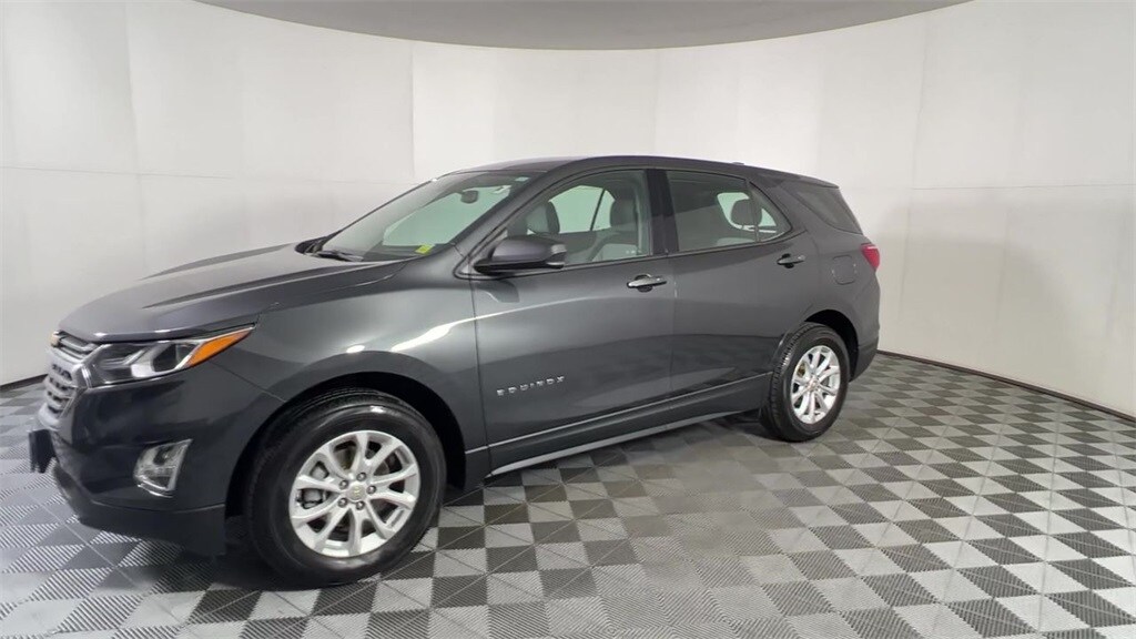 2019 Chevrolet Equinox LS photo 4