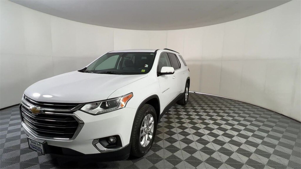2019 Chevrolet Traverse photo 2