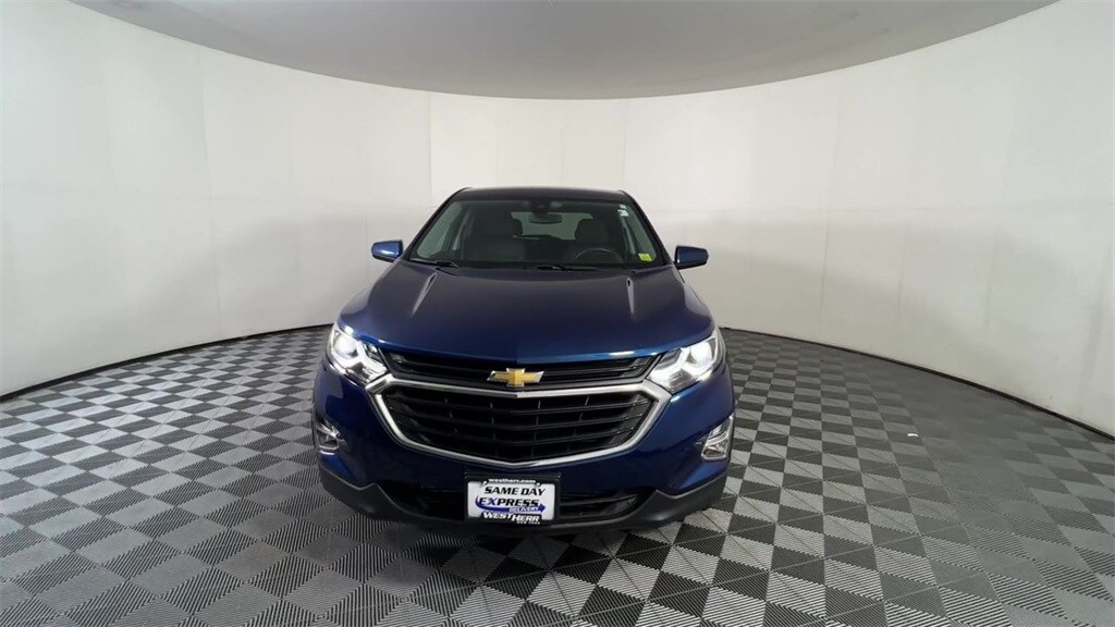 2020 Chevrolet Equinox LT photo 3