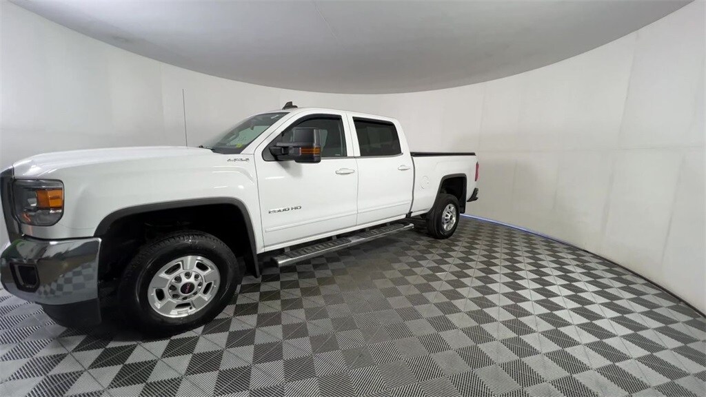 2017 Gmc Sierra SLE photo 4