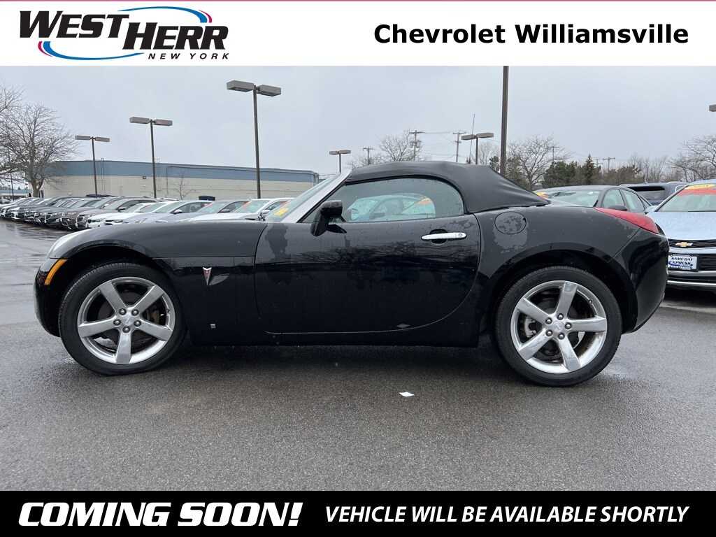 2008 Pontiac Solstice Convertible photo 3