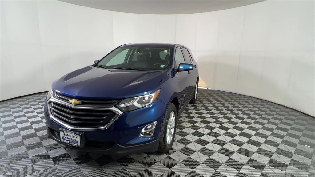 2020 Chevrolet Equinox LT photo 2