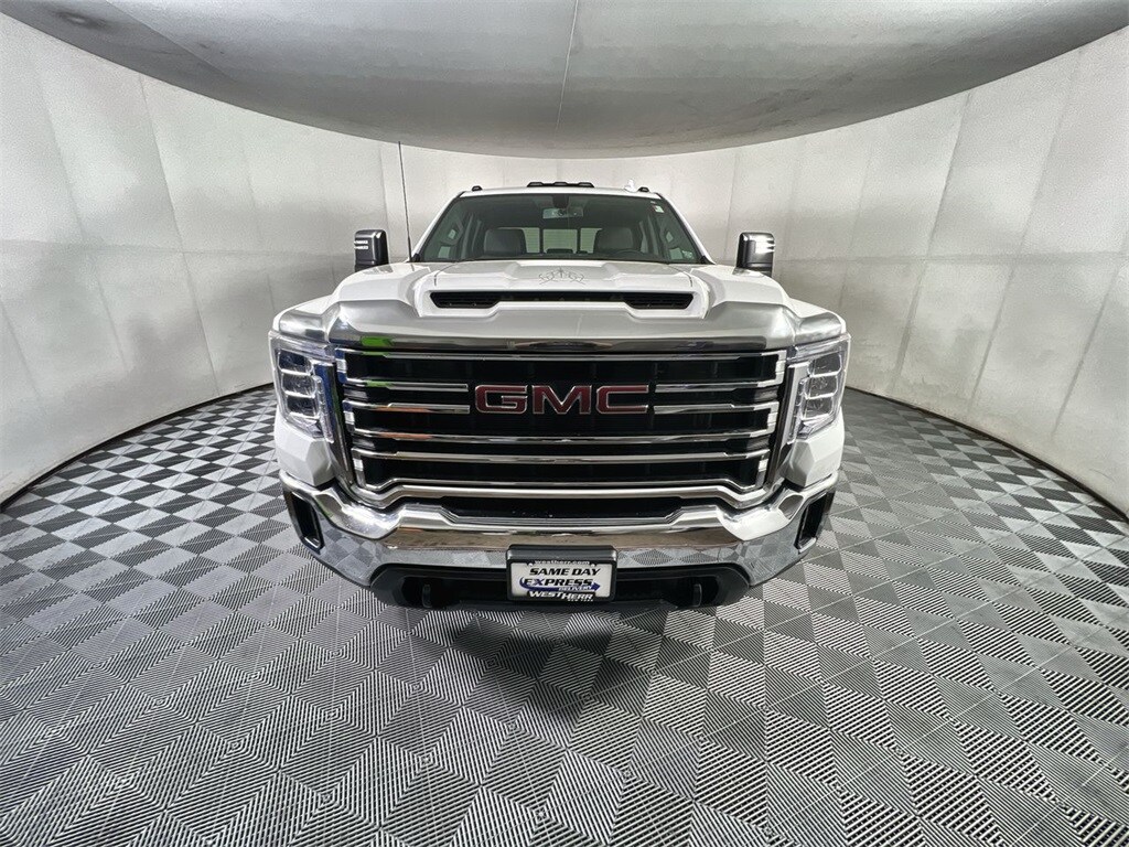 2020 Gmc Sierra SLT photo 3