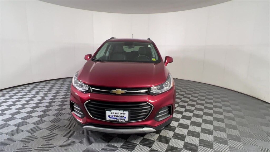 2019 Chevrolet Trax LT photo 2