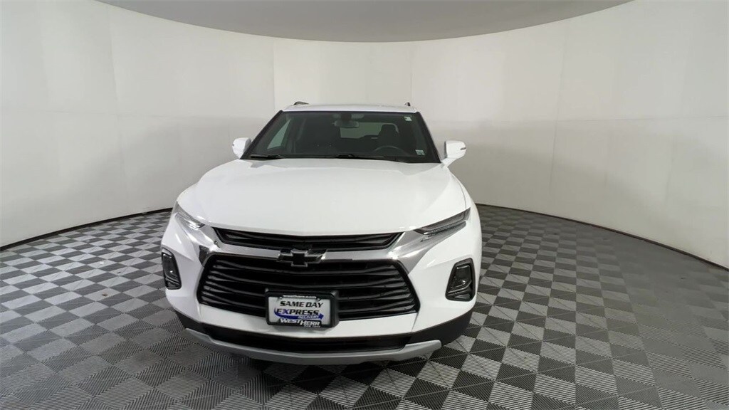 2019 Chevrolet Blazer 2LT photo 3