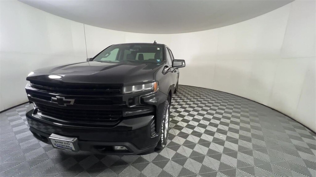 2019 Chevrolet Silverado 1500 RST photo 3