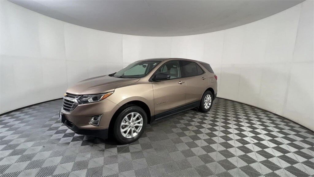 2019 Chevrolet Equinox LS photo 4