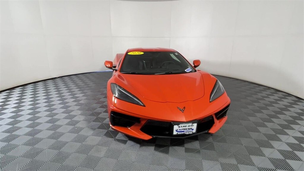 2020 Chevrolet Corvette Stingray 2LT photo 2