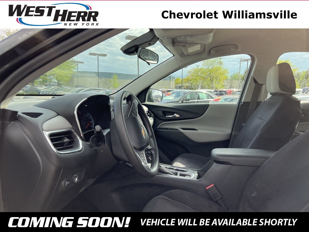 2020 Chevrolet Equinox LS photo 2