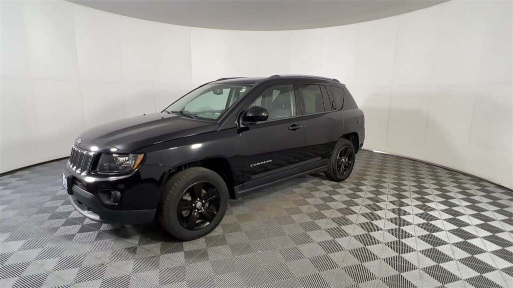 2017 Jeep Compass Latitude photo 4