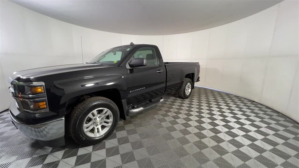 2014 Chevrolet Silverado 1500 LT photo 4