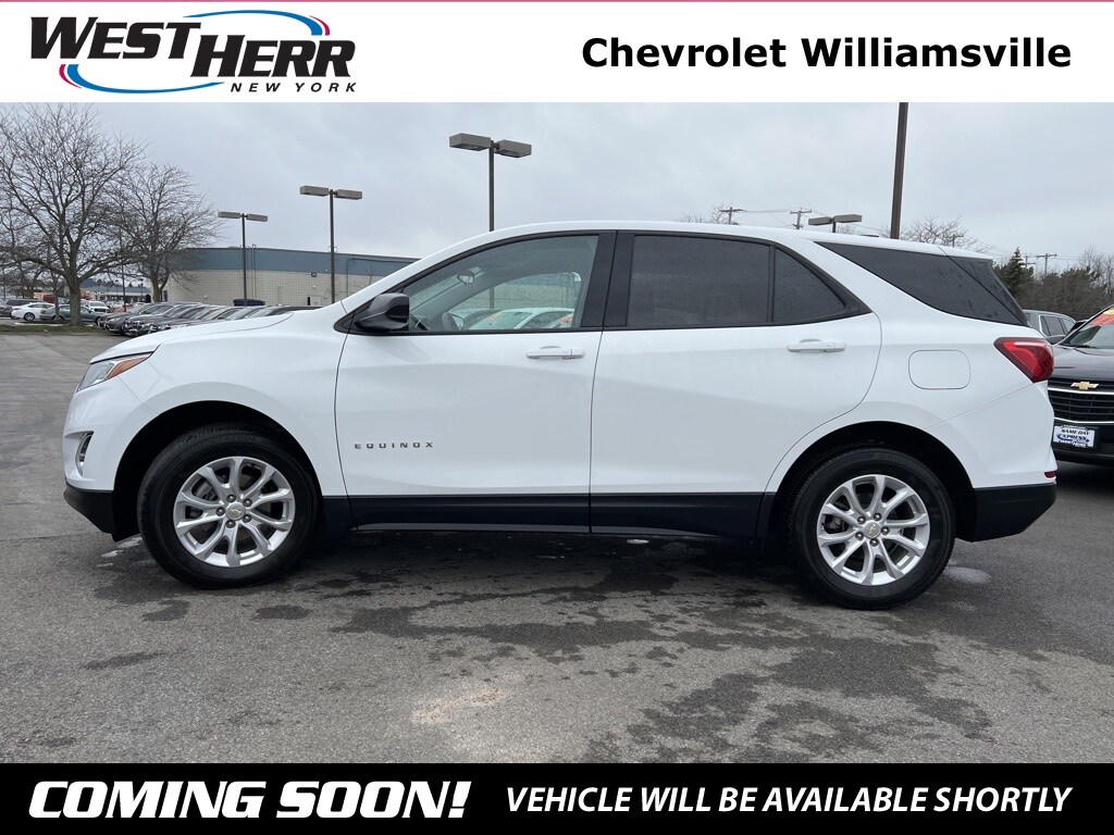 2019 Chevrolet Equinox LS photo 3