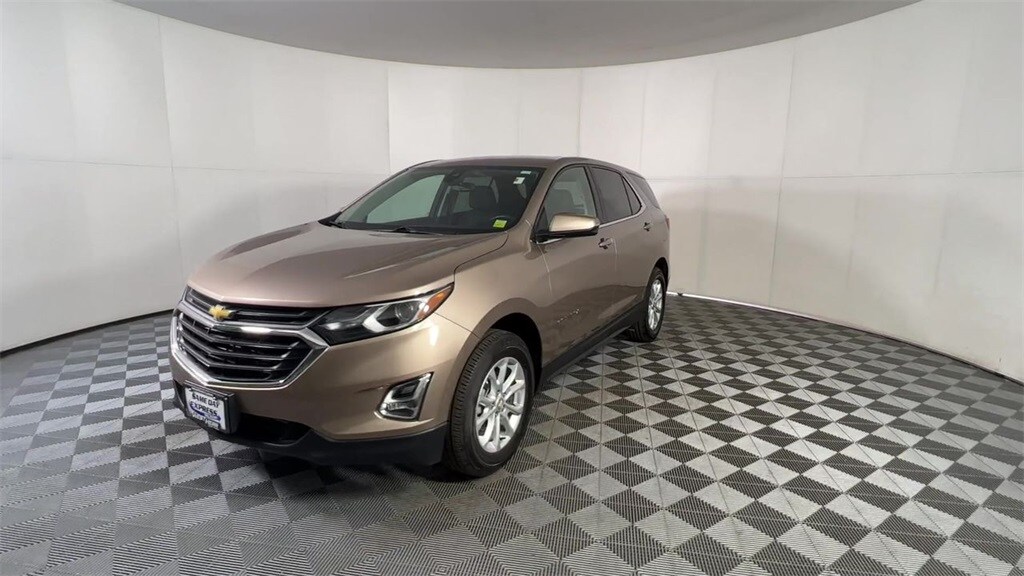 2019 Chevrolet Equinox LT photo 3