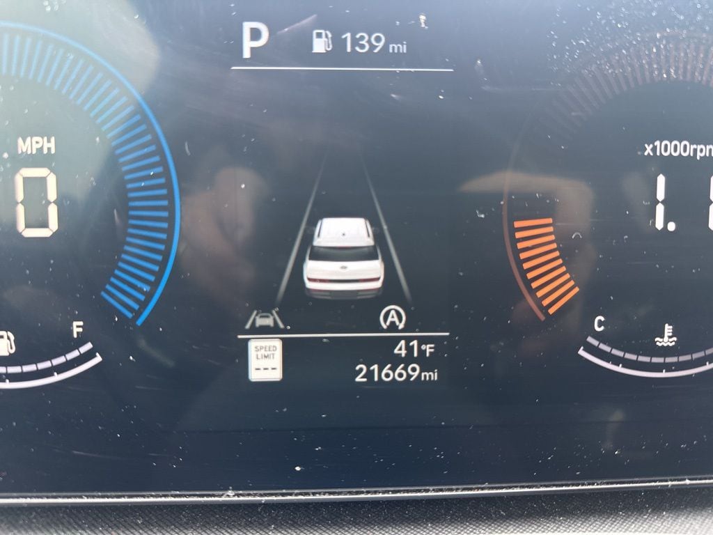 2024 Hyundai Santa Fe SE - Photo 11