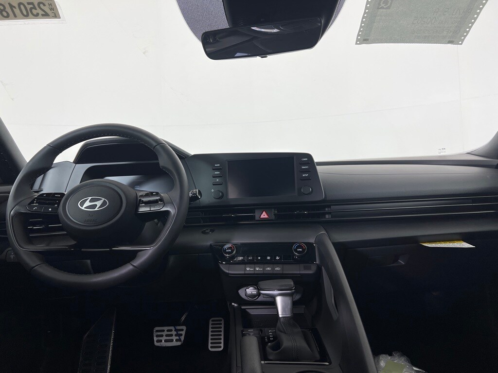 Certified 2025 Hyundai Elantra SEL Sport Sedan